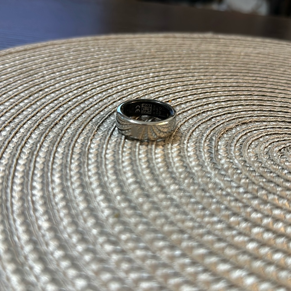 Oura Gen3 Ring Silver Size 10 - WITH CHARGER